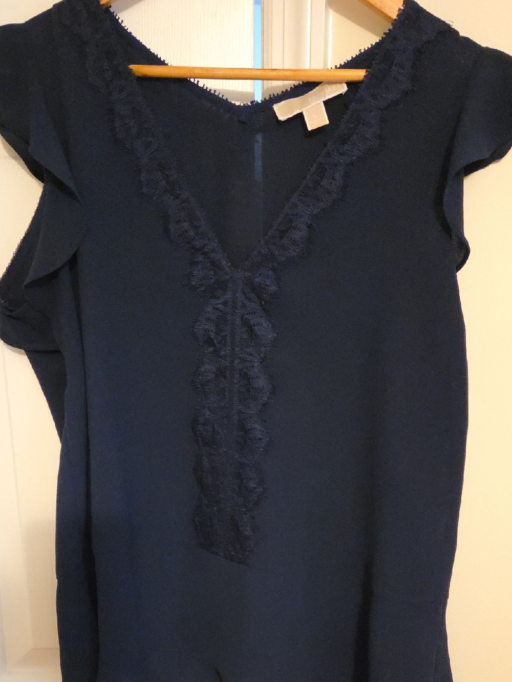 M8CHAEL KORS Navy V-Neck Lace Trim Blouse